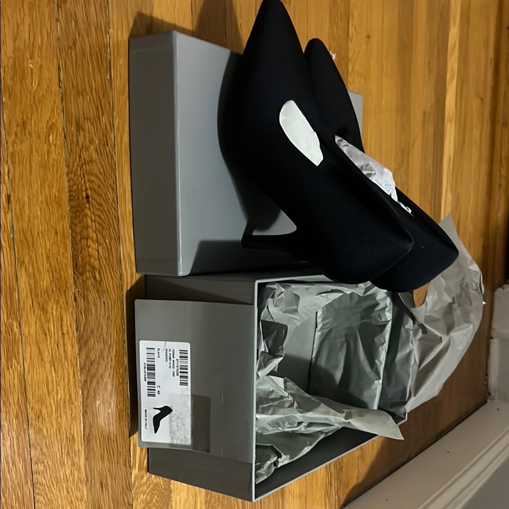 Balenciaga Black Heels- Brand New with Box (Never been used) - Picture 7 of 7